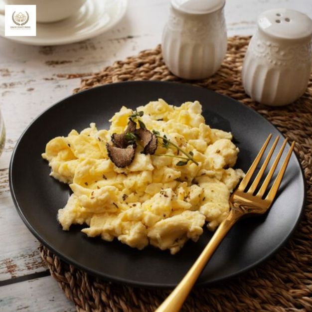 How To Cook Scrambled Eggs In Stainless Steel Pan?