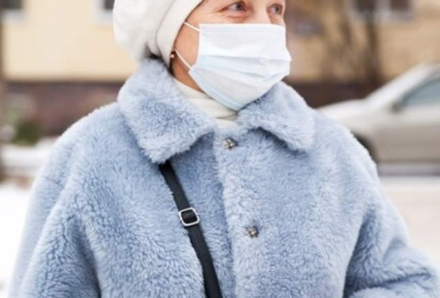 5 Facts on How Air Pollution Affects Women’s Health Over 50