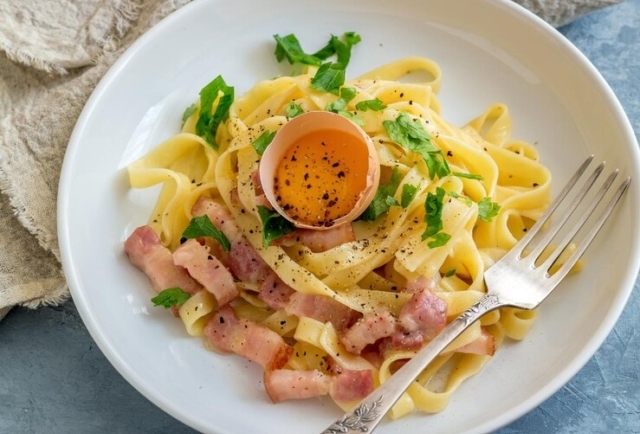 How To Make Italian Spaghetti Carbonara Silky Egg Sauce