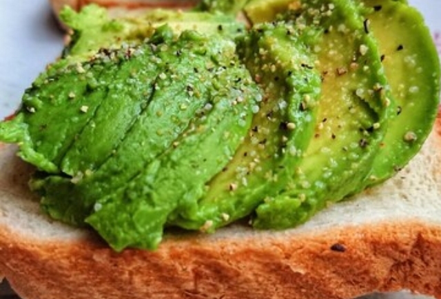 Avocado Toast Too Expensive? Try These 5 Healthier (and Cheaper) Morning Replacements!